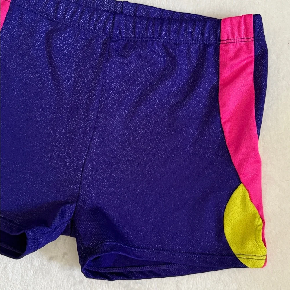 {Danskin} Freestyle | Shimmer Gymnastics Leo Shorts Bright Pink (L 10/12)